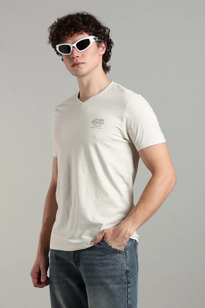 Men’s Cotton-Rich Slub V-Neck T-Shirt with HD Chest Print – Seashell & Light Coral